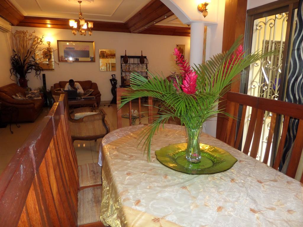 Toundalia Residence ยาอุนเด ภายนอก รูปภาพ